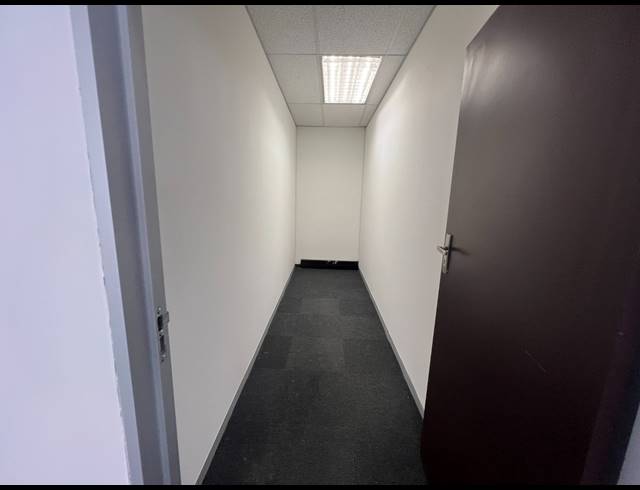 331M² OFFICE TO LET IN ROSEBANK